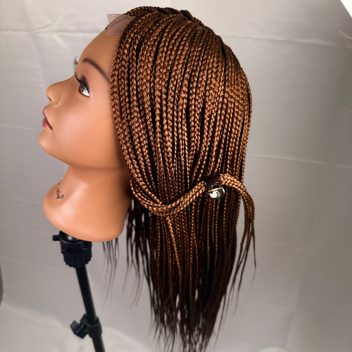 AVETIKO Color 30 23-Inch Freestyle Knotless Braided Wig